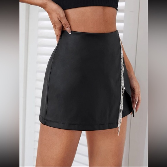 Faux leather mini skirt shorts - skort,  rhinestone embellished fringe trim NWT - Picture 5 of 8